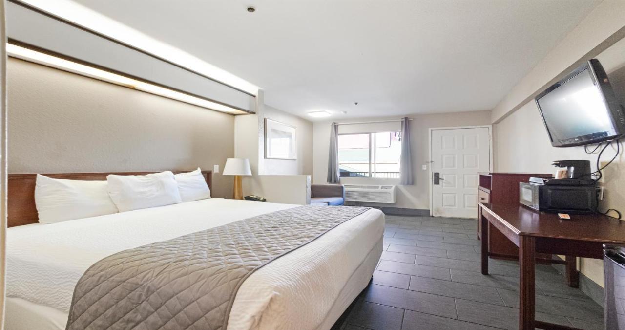 Budget Inn And Suites Stockton Yosemite Екстер'єр фото