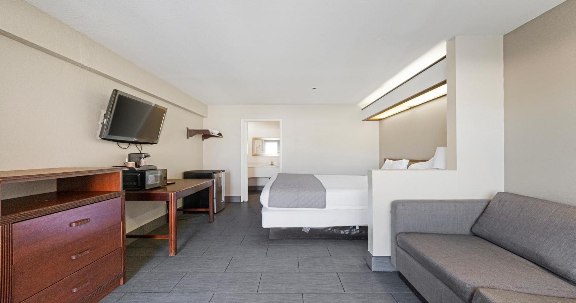 Budget Inn And Suites Stockton Yosemite Екстер'єр фото